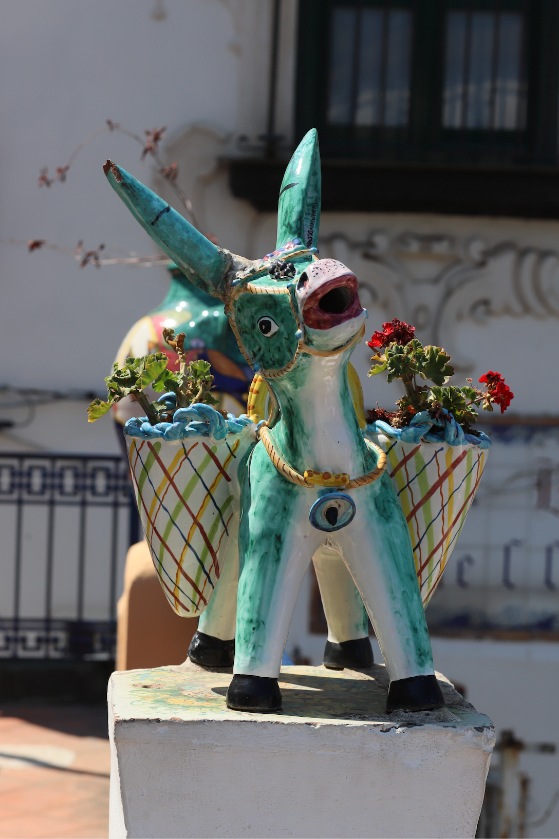 LARGE DONKEY WITH POT PLANTS